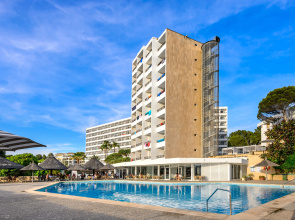 Vibra Beverly Playa Hotel