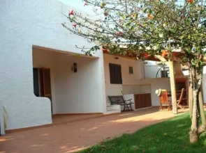 Ibisco House