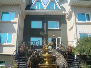 Guest House Zelenyi Rai