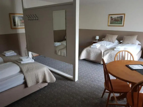 Lamb Inn Öngulsstaðir Hotel