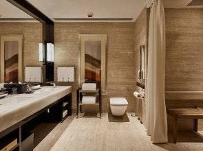 The Ritz-Carlton, Hong Kong