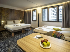 Отель Novotel Suites Wien City Donau