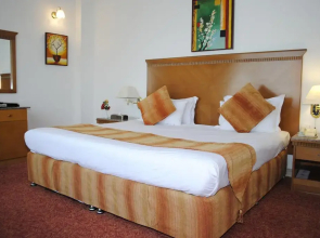 Ramee Guestline Deira Hotel