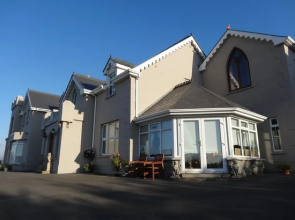 Rossmore Manor
