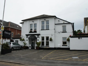 The Ashleigh - Dog Friendly