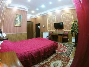 Bratislavskaya Hotel