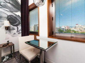 UR Palacio Avenida
