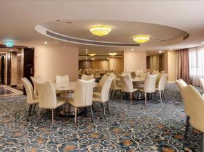 Crystal Plaza Al Majaz Hotel