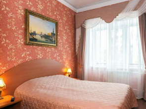Record Hotel