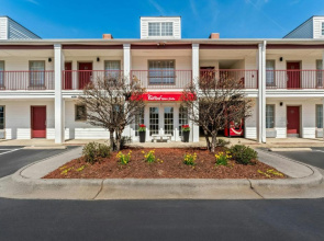 Red Roof Inn & Suites Wilson