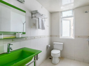 Sanya Hai Hua Apartment