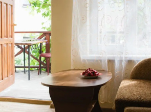 Polynny Guest House