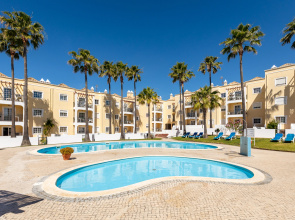 Praia da Lota Resort - Hotel & Apartments