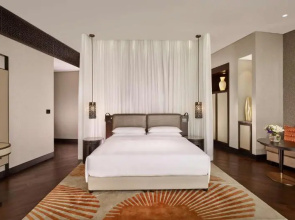 Grand Hyatt Abu Dhabi Hotel And Residences Emirates Pearl