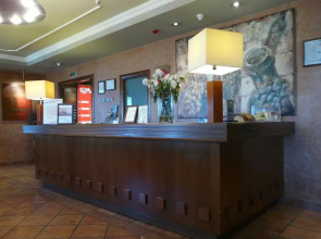 El Tollo Hotel