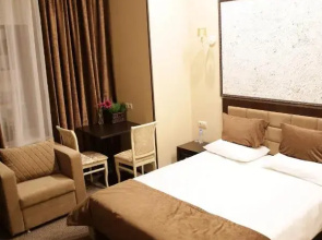 Loro Hotel