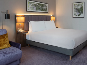 DoubleTree by Hilton Edinburgh Airport