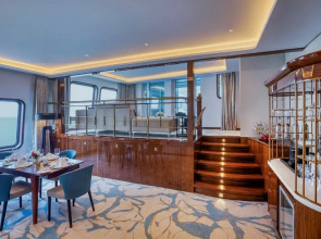 Queen Elizabeth 2 Hotel by Accor