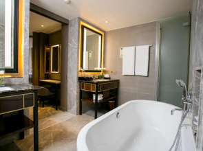 Centara Grand & Bangkok Convention Centre at CentralWorld