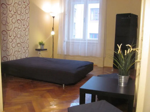 Synagouge Astoria Guest House