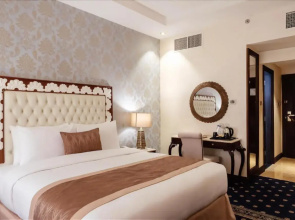 Crystal Plaza Al Majaz Hotel