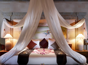 Отель Royal Pita Maha