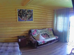 Yacht Club Guesthouse