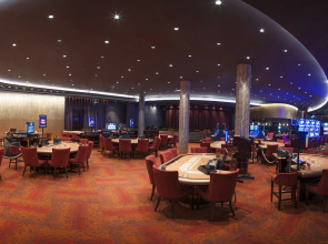 Maestral Resort & Casino
