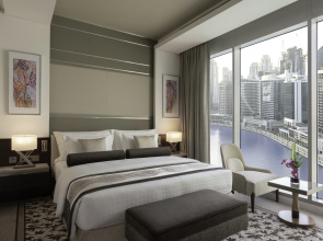 Renaissance Business Bay Hotel