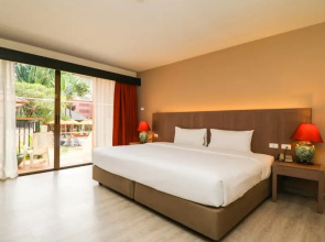 Kata Sea Breeze Resort