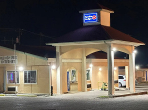 Apollo Lodge and RV Park