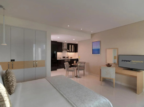 DAMAC Maison Canal Views