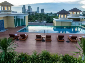 Отель Crystal Palace Pattaya