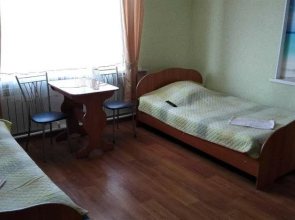 Отель Караван