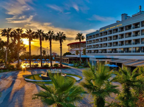 Nashira City Resort