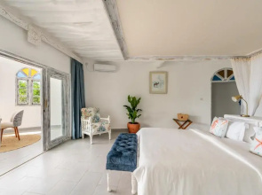 Chale Island Resort