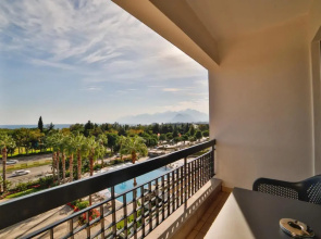 Nashira City Resort
