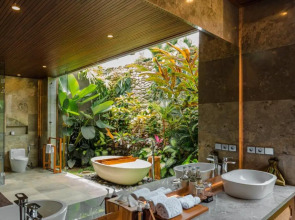 Отель Adiwana Unagi Suites