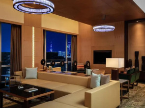 Отель Courtyard by Marriott Shanghai Central