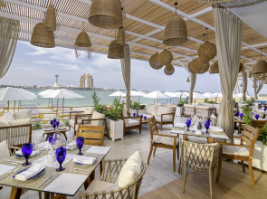 Radisson Blu Hotel & Resort, Abu Dhabi Corniche
