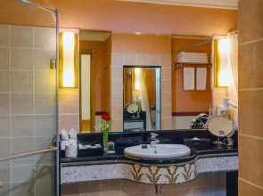 Oryx Hotel