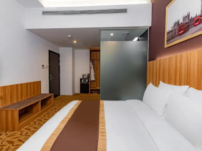 Bay Hotel Ho Chi Minh