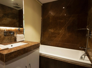 Hotel Ramhan Palace