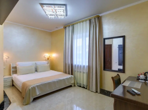 Golden Crown Zhukovsky