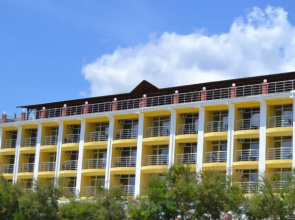 Hotel Legenda 3 Etazh