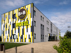 B&B HOTEL Niort Marais Poitevin Est