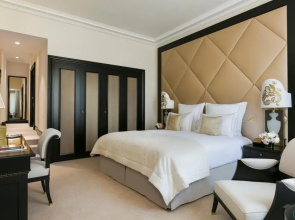 Hôtel Barrière Fouquet's Paris