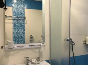 Holiday House Mini Hotel