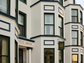 Portrush Adelphi Guest house