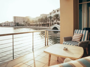 Отель Millennium Lakeview